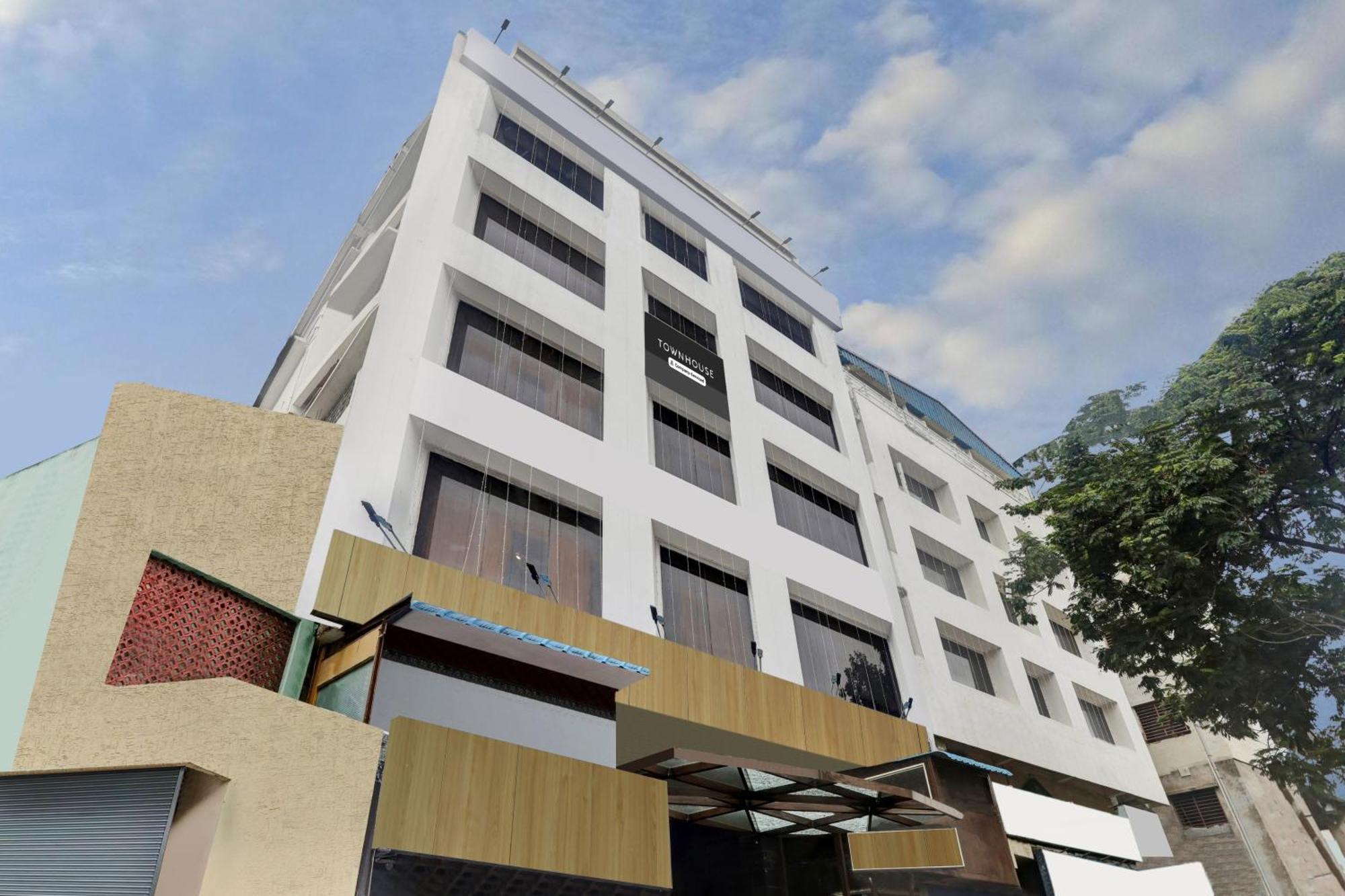 Townhouse Eluru Hotel Екстериор снимка