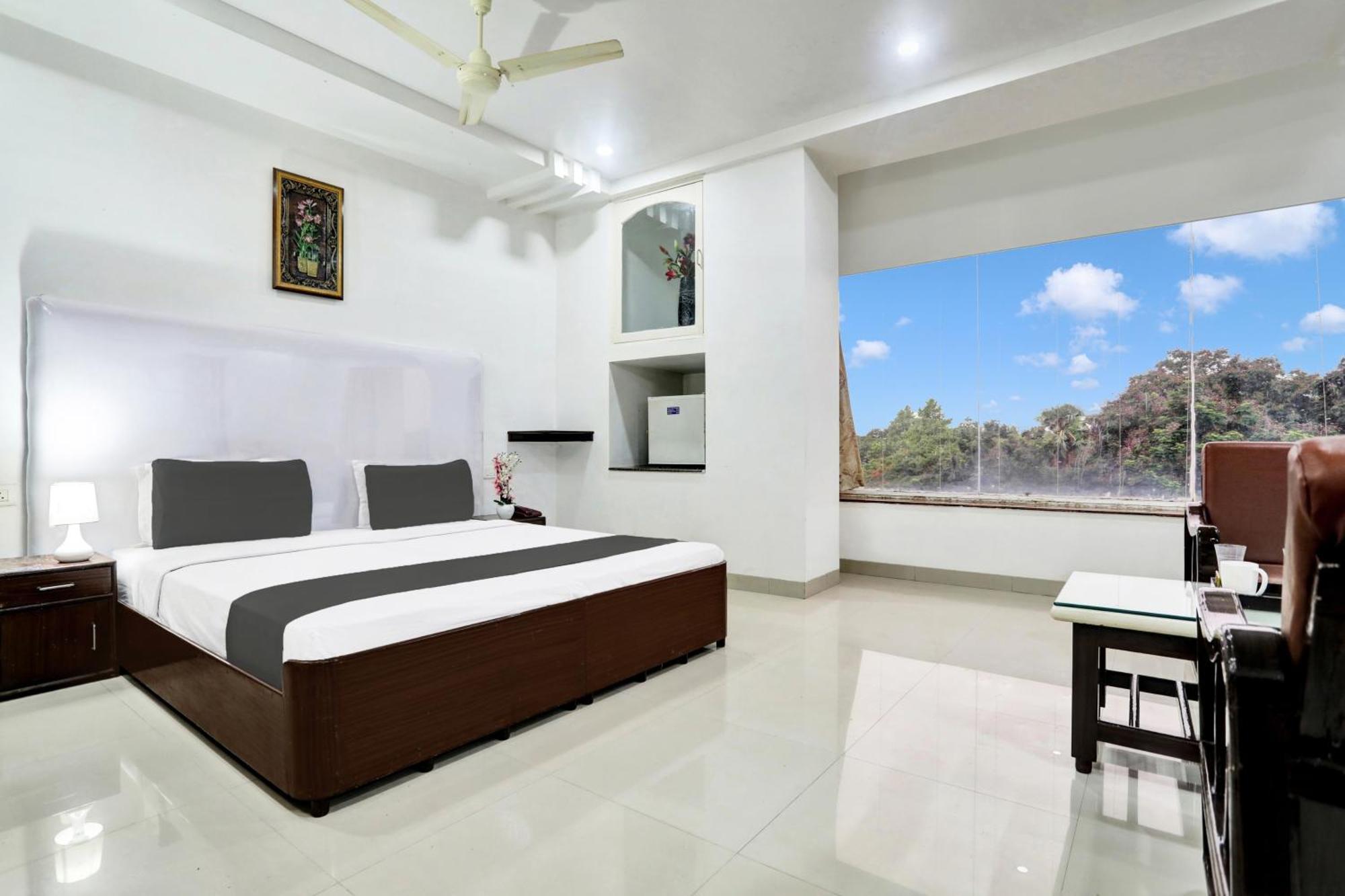 Townhouse Eluru Hotel Екстериор снимка