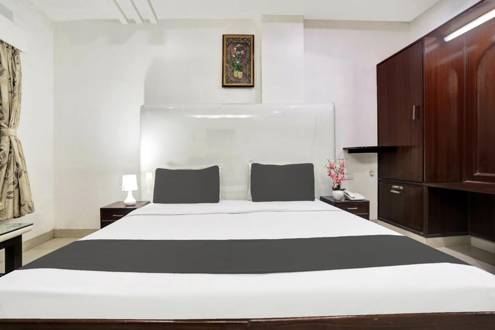 Townhouse Eluru Hotel Екстериор снимка